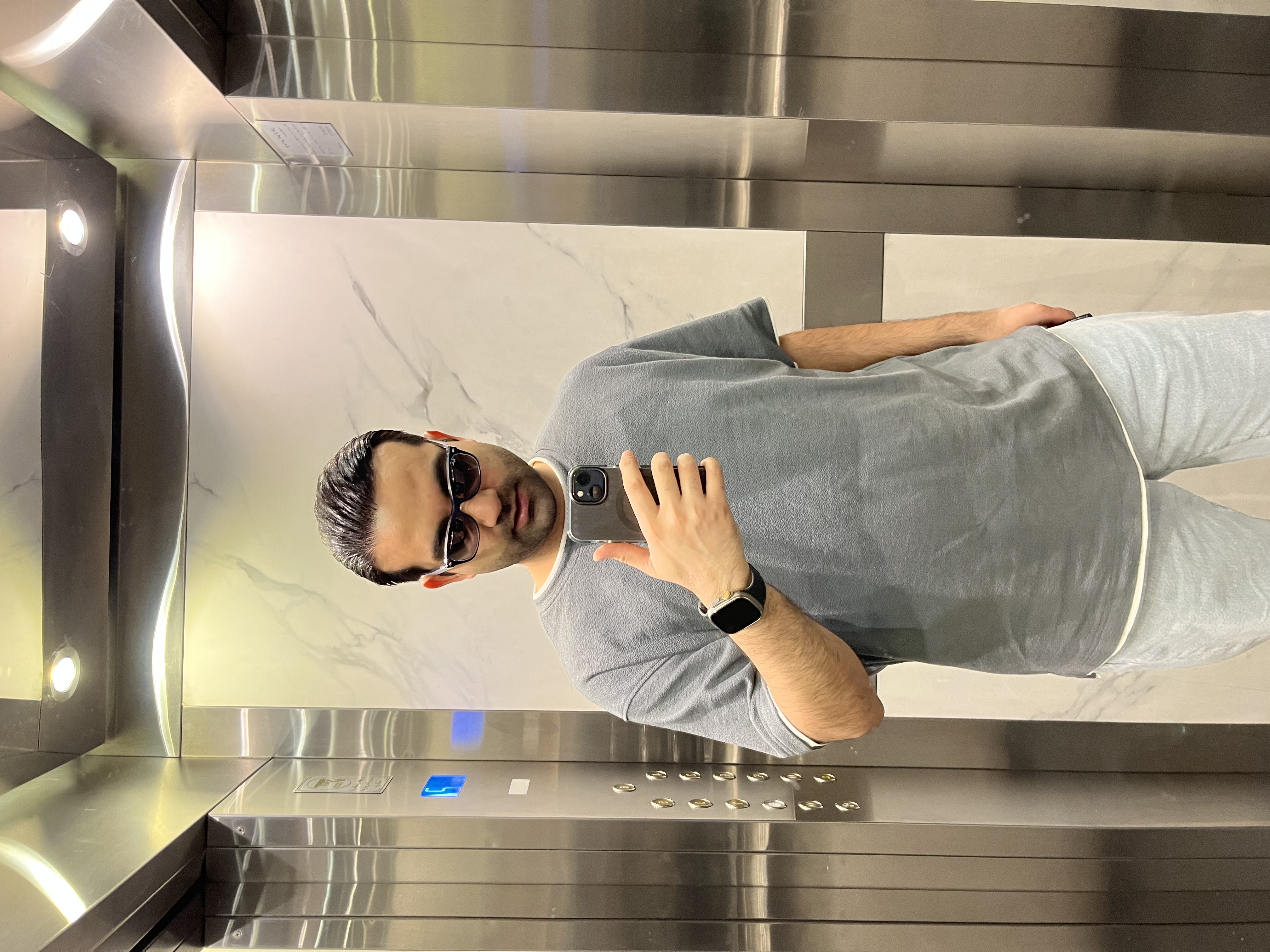 تصویر پروفایل سینا محبوبی فر در تیم‌وفیت