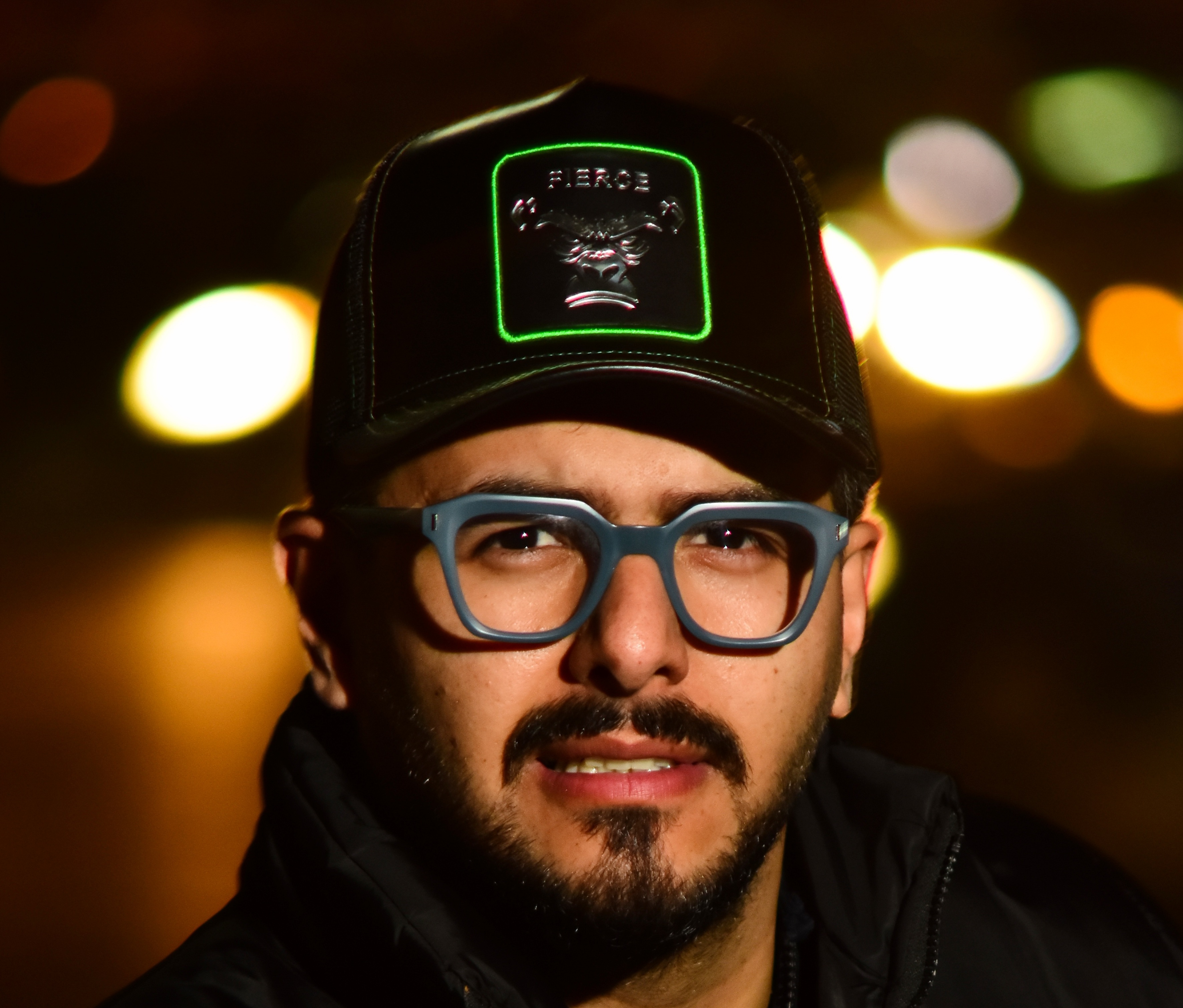 تصویر پروفایل سامان نخستین